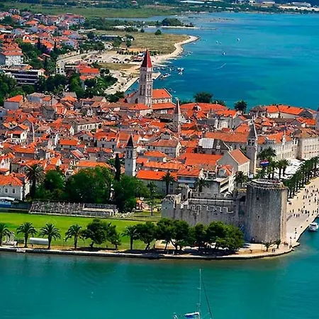 Paula شقة Kaštela